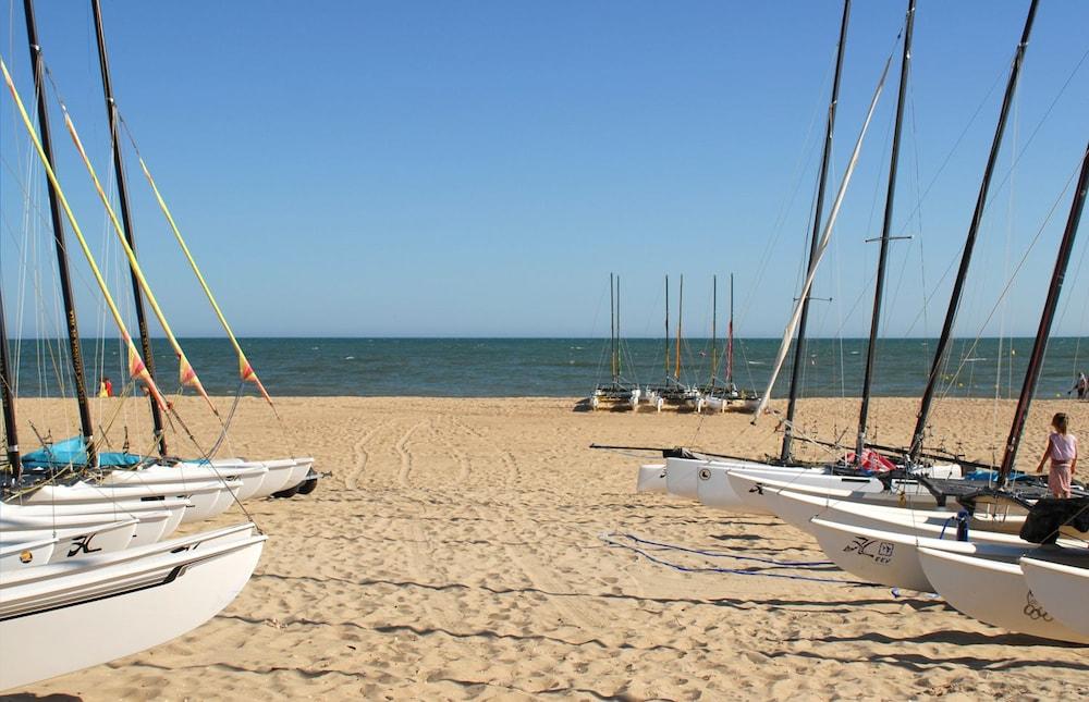 Doubletree By Hilton Islantilla Beach Golf Resort Exterior photo